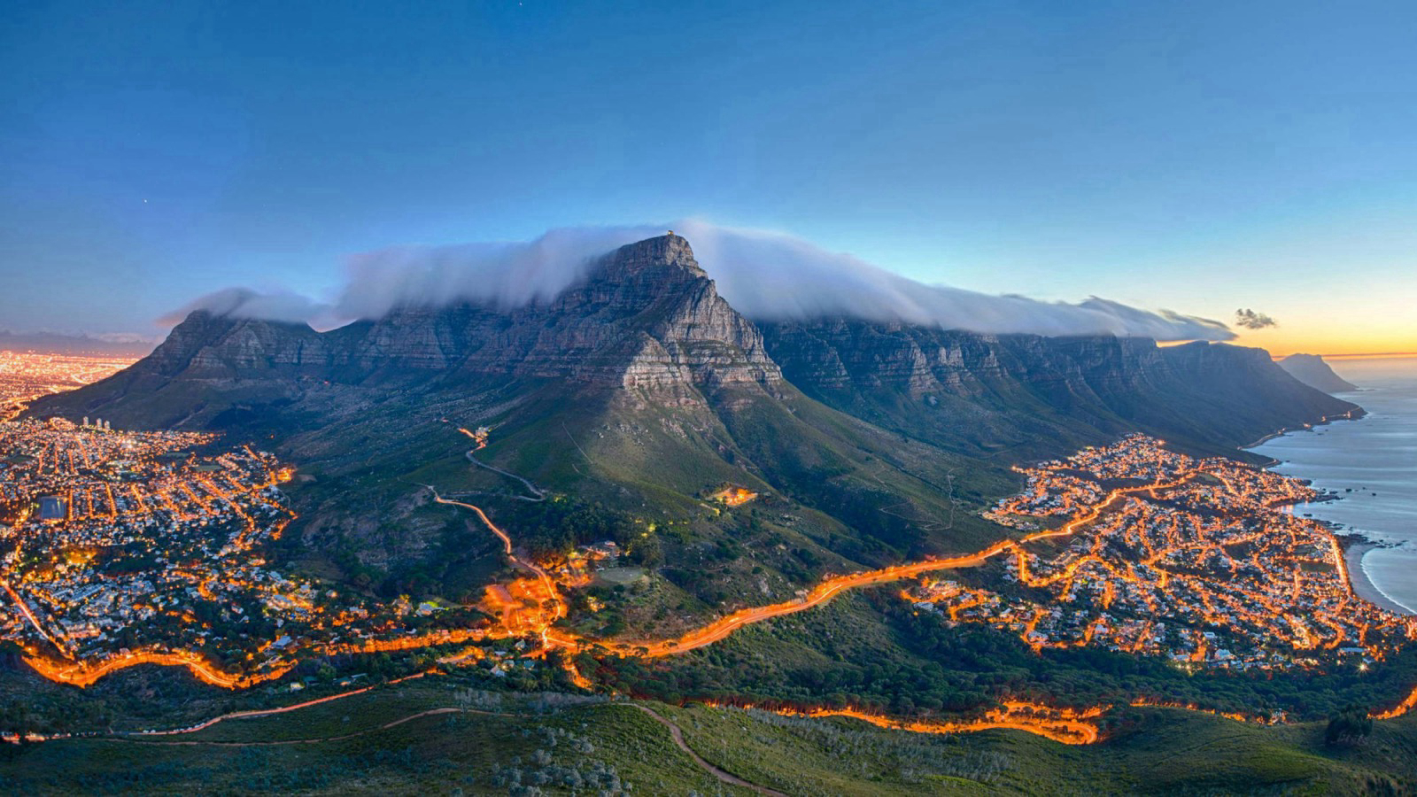 VISIT THE TABLE MOUNTAIN